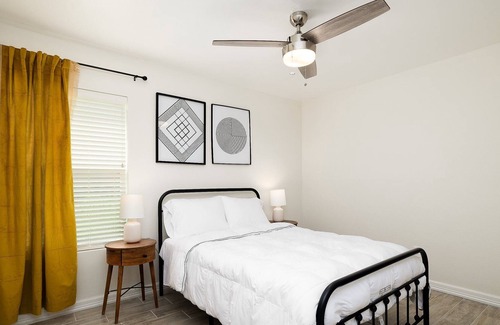 McAllen House | Casa Sol 4-bedroom home in North Mcallen