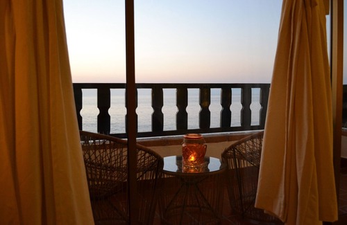 Amapas Condo | Casa Soltar Beach Front on Los Muertos Beach