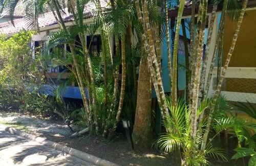 Camburi House | Casa sossegada ao lado da natureza e do mar