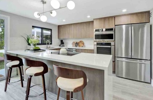 Delray Beach Boat Rental | Casa Spiaggia - with pool/beach, backyard oasis