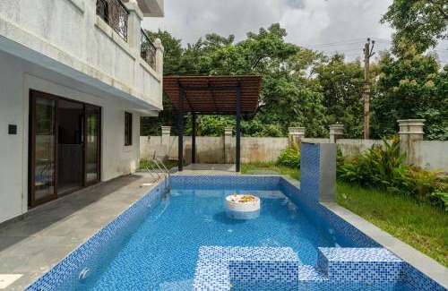 Siolim Villa | Casa Suneos 4-BHK Villa With Private Pool & Lift Near Popular Restaurants