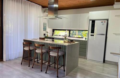 Praia do Ervino Villa | Casa sustentável a 300 metros da praia BX2452