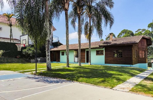 Cotia House | Casa térrea e confortável na Granja