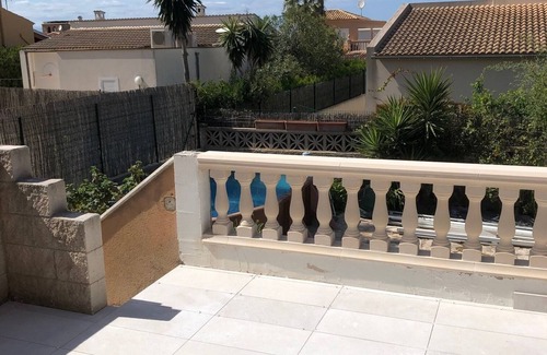 Urbanizacion Mont Ferrutx House | Casa Taronger Holiday Home for Families in a quiet Location near the Sea