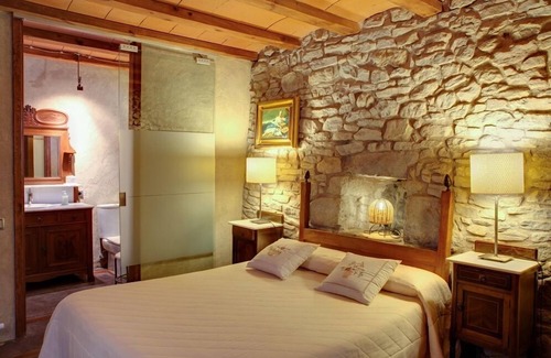 Casserres Villa | Casa Torres - 7 bedroom villa with inside + outside swimming pool