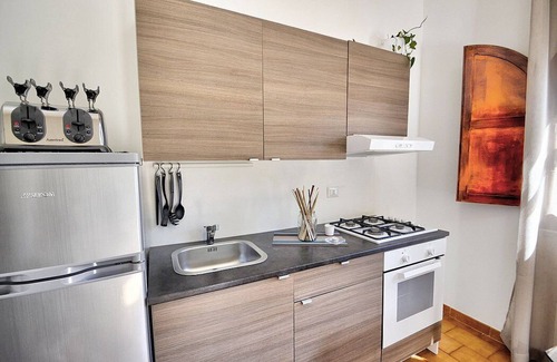 Pucara House | Casa Trifone B: A graceful apartment that is part of a villa surrounded by the greenery, with Free WI-FI.