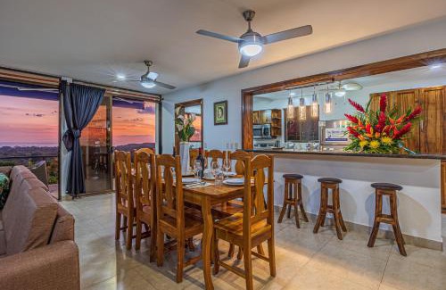 Canton Buenos Aires House | Casa Unicornio Azul