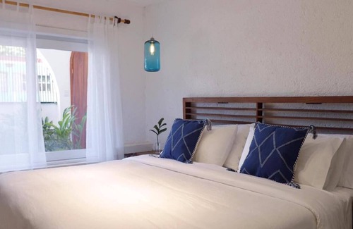 Mario Villanueva Madrid House | Casa Vacacional Para 1, 2 ... 8 Pers Max. Estancia mín 2 Dias y máx 28 Dias