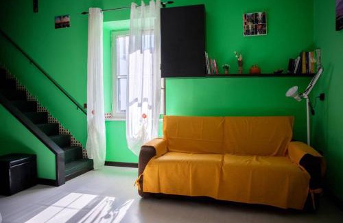 Fuorigrotta House | CASA VACANZE FUNNY HOUSE CONSALVO