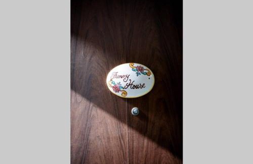 Fuorigrotta House | CASA VACANZE FUNNY HOUSE CONSALVO