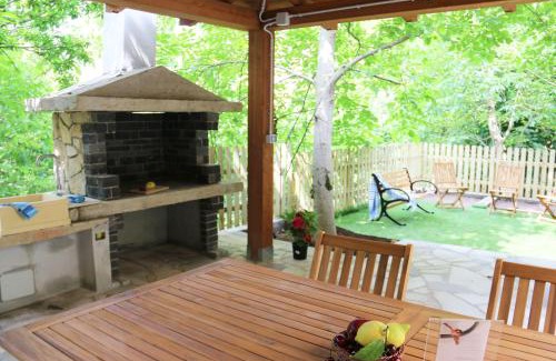 Aritzo Apartment | Casa Vacanze Il Giardino - Appartamento Nocciolo