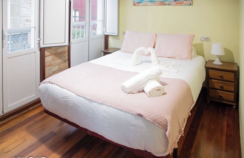 Puebla del Caraminal House | Casa VeiraMar, central, quiet and minutes from the beach