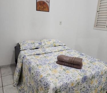 Davidopolis House | casa verde hospedaria