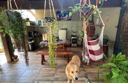 Pirenopolis House | Casa Verde Piscina Spa com Ofurô e Hidro 750m Cavalhodromo 1km Rua do Lazer Reserva Florestal no quintal TVs com Premiere Futebol Filmes You Tube Churras Fogão a lenha Ar Split Internet Fibra Mercado Pirineus Pets bem vindos sossego e energia boa