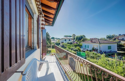 Forte dei Marmi House | Casa Vittoria 800m from sea, Forte dei Marmi, Italy