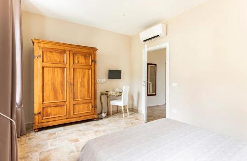 Santa Maria del Giudice House | Casal delle Rondini