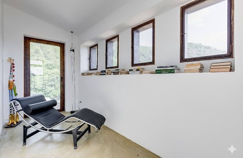 Campello sul Clitunno Villa | Casale Olea, Romantic retreat. Pool, Jacuzzi. A design jewel set on a rocky spur