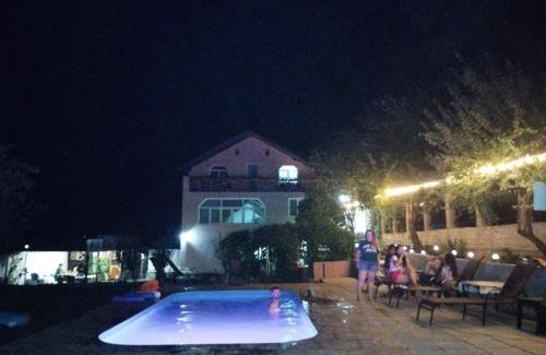 Orsova House | CasaMarinela