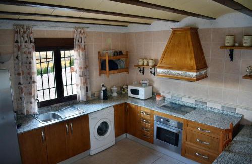 Fontanar House | Casas Cuevas El Mirador con piscina y barbacoa