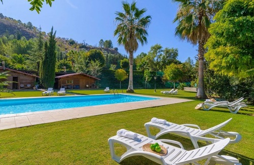 Cuevas Bajas Villa | Casas Las Canteras Cuevas Bajas by Ruralidays