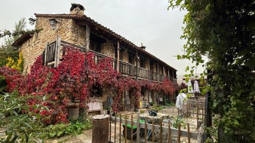 Peralejos de las Truchas Apartment | Casas Rurales Chon Alto Tajo