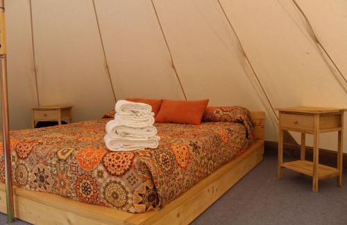 Setenil de las Bodegas Resort | Casas Rurales el Nogalejo Setenil