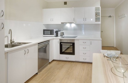 Jindabyne Apartment | Cascades 3 - Studio Apartment l Free WiFi l Central Location l Bath
