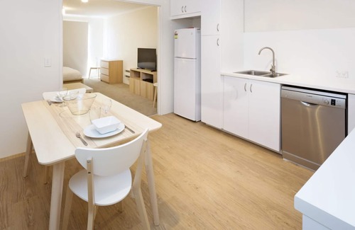 Jindabyne Apartment | Cascades 3 - Studio Apartment l Free WiFi l Central Location l Bath