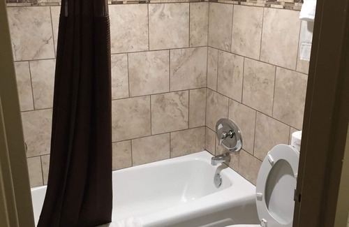 Hendersonville Hotel | Cascades Mountain Resort, Ascend Hotel Collection