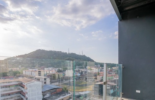 Santa Ana Apartment | Casco View Life - Premium View. 1 Bedroom