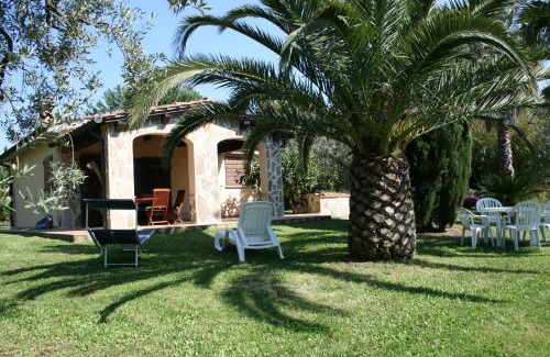 Castagneto Carducci House | Casetta sulla Bolgherese immersa nel Verde