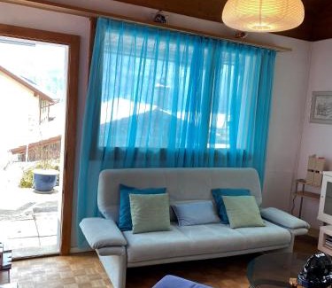 Brienz Apartment | Casi - Partial lake view