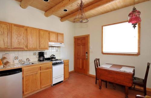 Northeast Santa Fe House | Casita Bee, Santa Fe charmer