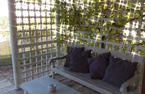El Palmar Cottage | Casita Chau, Stylish 1 bedroom wooden house.