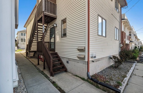North End Condo | Castaway Cottage, A Cozy 2-Bedroom Condo in OCNJ. Pet Friendly