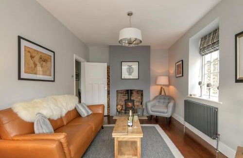 Richmond House | Castle Cottage