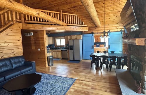 Mauston Cabin | Castle Rock Log Cabin