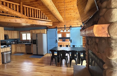 Mauston Cabin | Castle Rock Log Cabin