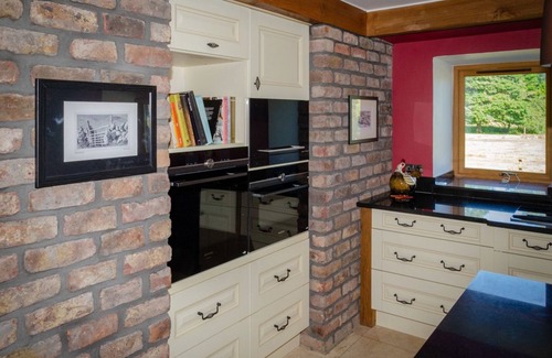 Kirriemuir Cottage | Castleview - Newton Steading