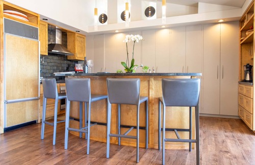 Sonoma House | Casual Wine Country Home 3 Br 3 Bath - Vineyard and Views