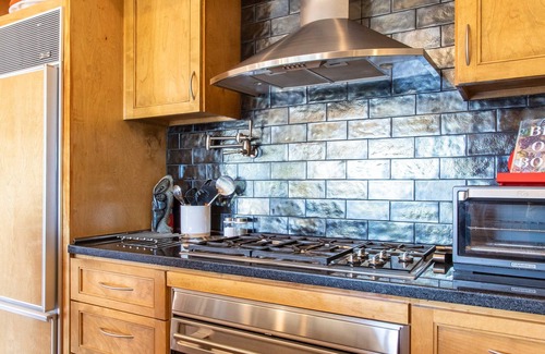 Sonoma House | Casual Wine Country Home 3 Br 3 Bath - Vineyard and Views