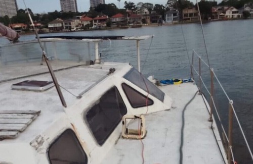 Woolwich Boat Rental | cat inn a b&b type accomodation Sydney harbour