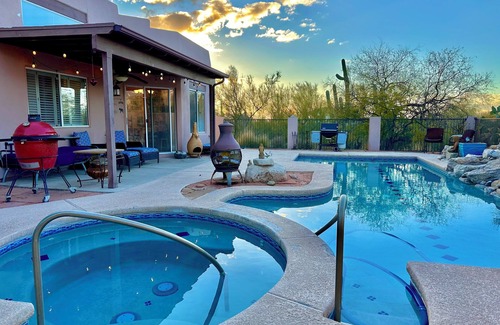 Casas Adobes House | Catalina Foothills Great Mountain and Desert Views!