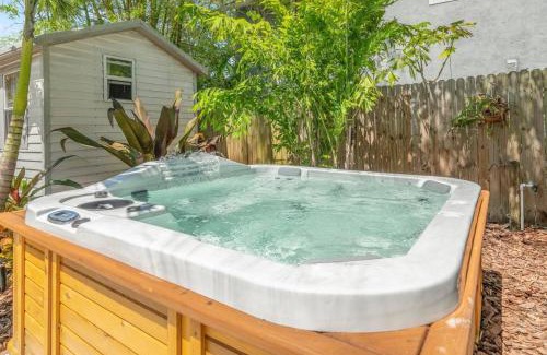 Crystal Beach House | Catch the Breeze on Crystal Beach