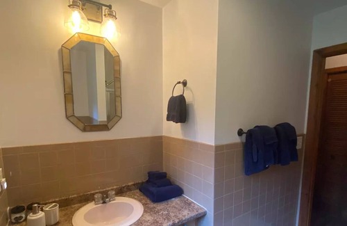 Purling House | Catskill Mt Retreat Close to Windham &Hunter Ski Resorts & Hudson Train Sleeps 6
