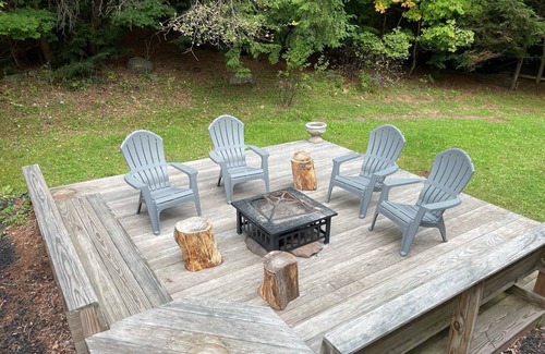 Maplecrest Cabin | Catskills Windham Hunter Mountain Cabin Getaway