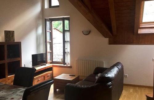 Esterri D'Aneu Apartment | Cau d Aneu Duplex en el centro d Esterri d Aneu