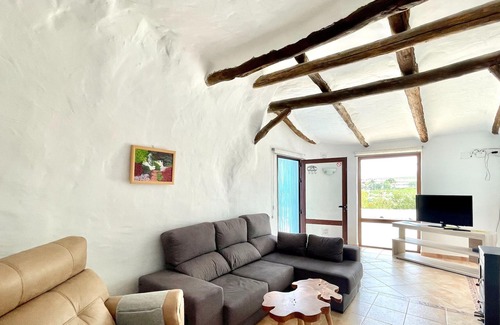 Cullar House | Cave house Nadieh with pool and facilities for PRM