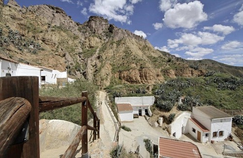 Gorafe Cottage | Cave of the Alcazar Gorafe