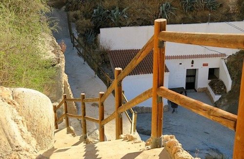Gorafe Cottage | Cave of the Alcazar Gorafe